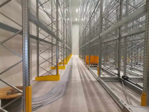  przesuwne regały wysokiego składowania